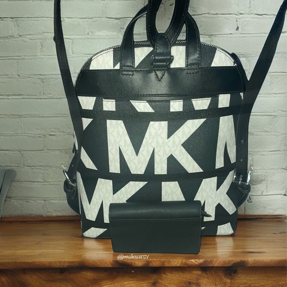 Michael Kors Cindy Logo Backpack in Black & White + Black 2-N-1 Wallet NWT - Picture 3 of 13